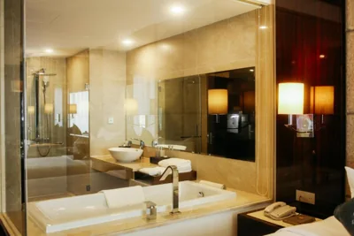 Deluxe King Room — Central Luxury Hạ Long Hotel